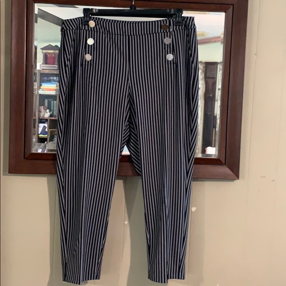 Cato Black and White Capri Ankle pants